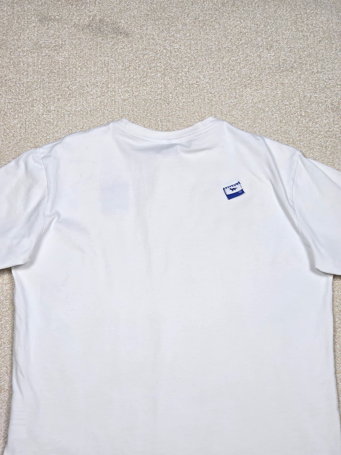 [아더에러 x 메종키츠네] 블루 폭스 패치 반팔 티셔츠 | S00139 상품이미지6