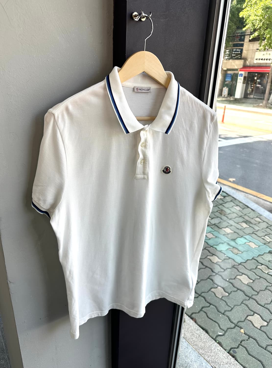 XL/ 몽클레어 화이트 와펜패치 폴로티 상품이미지2