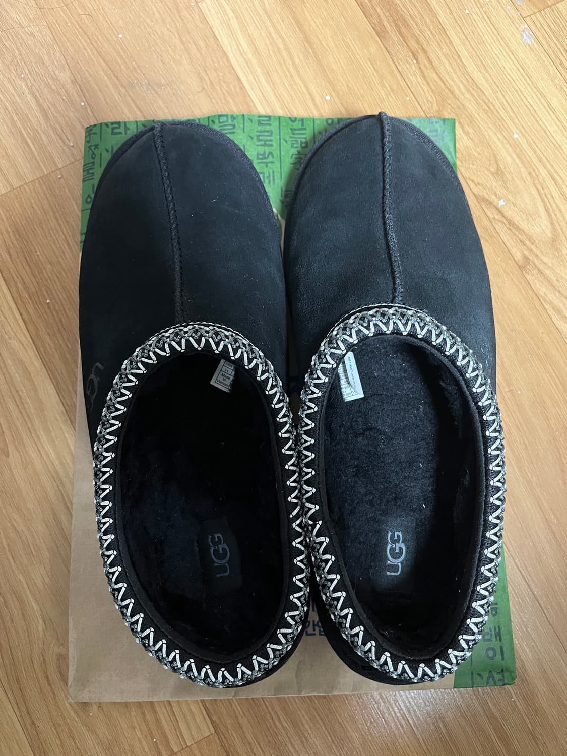 어그 타스만 블랙 290사이즈 상품이미지3