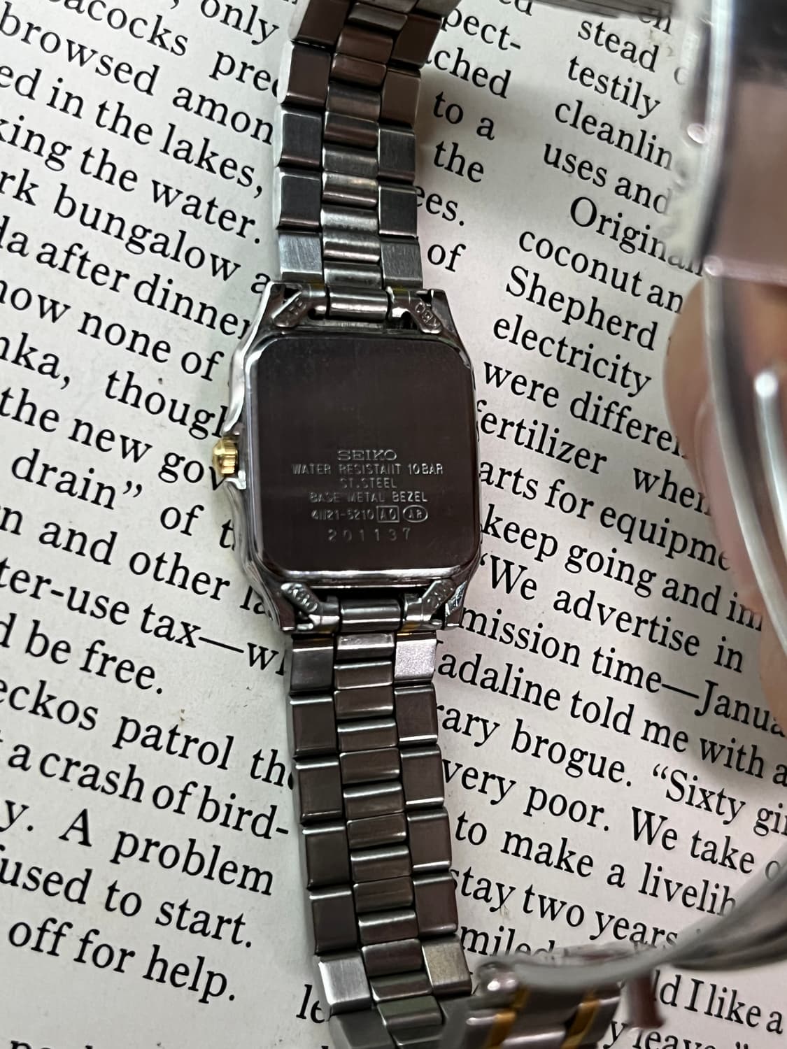 SEIKO LUCENT 투톤 탱크 레이디스 쿼츠 상품이미지5