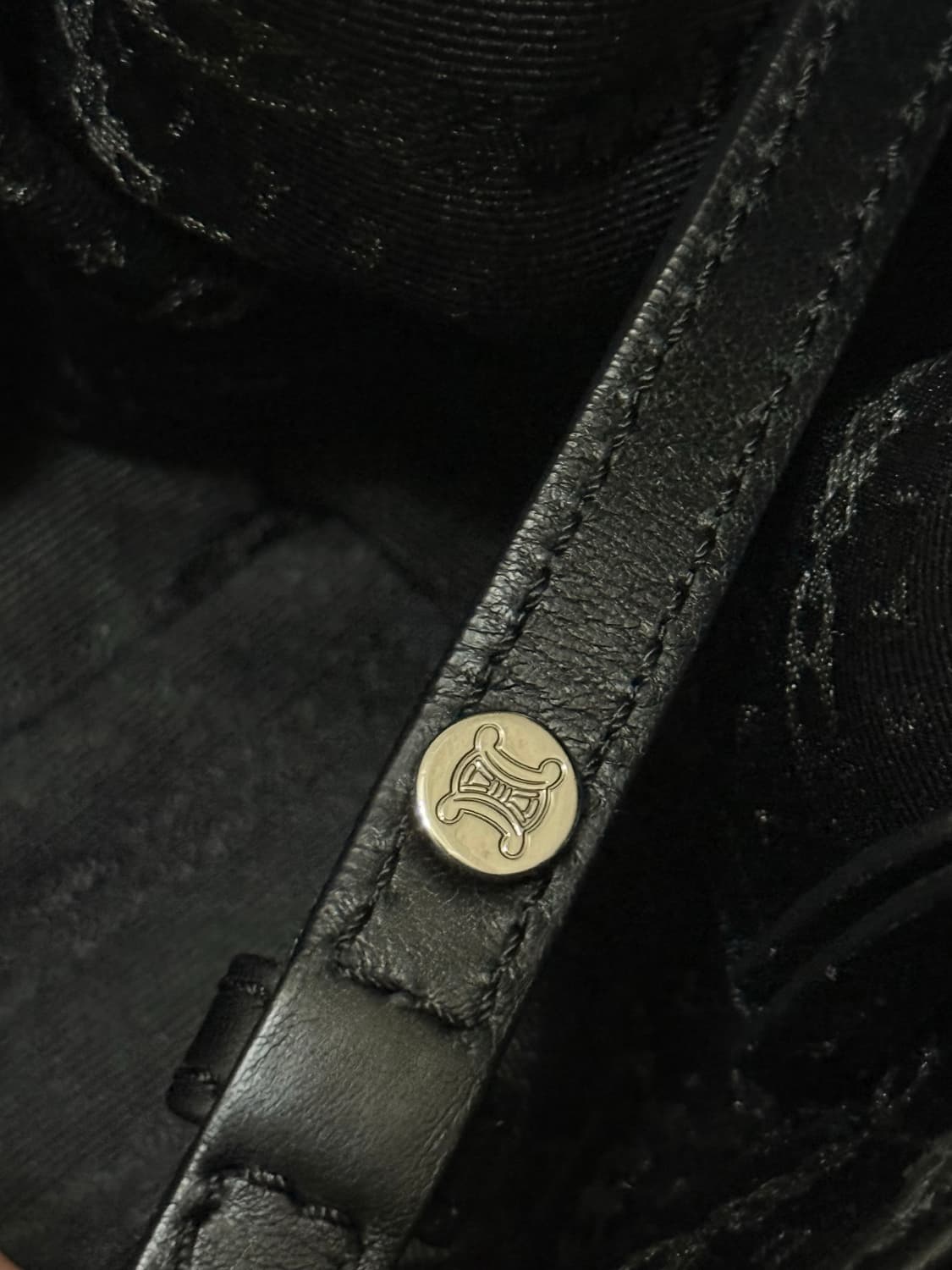 CELINE 셀린느 아카이브 트리옹프 레더백 상품이미지8