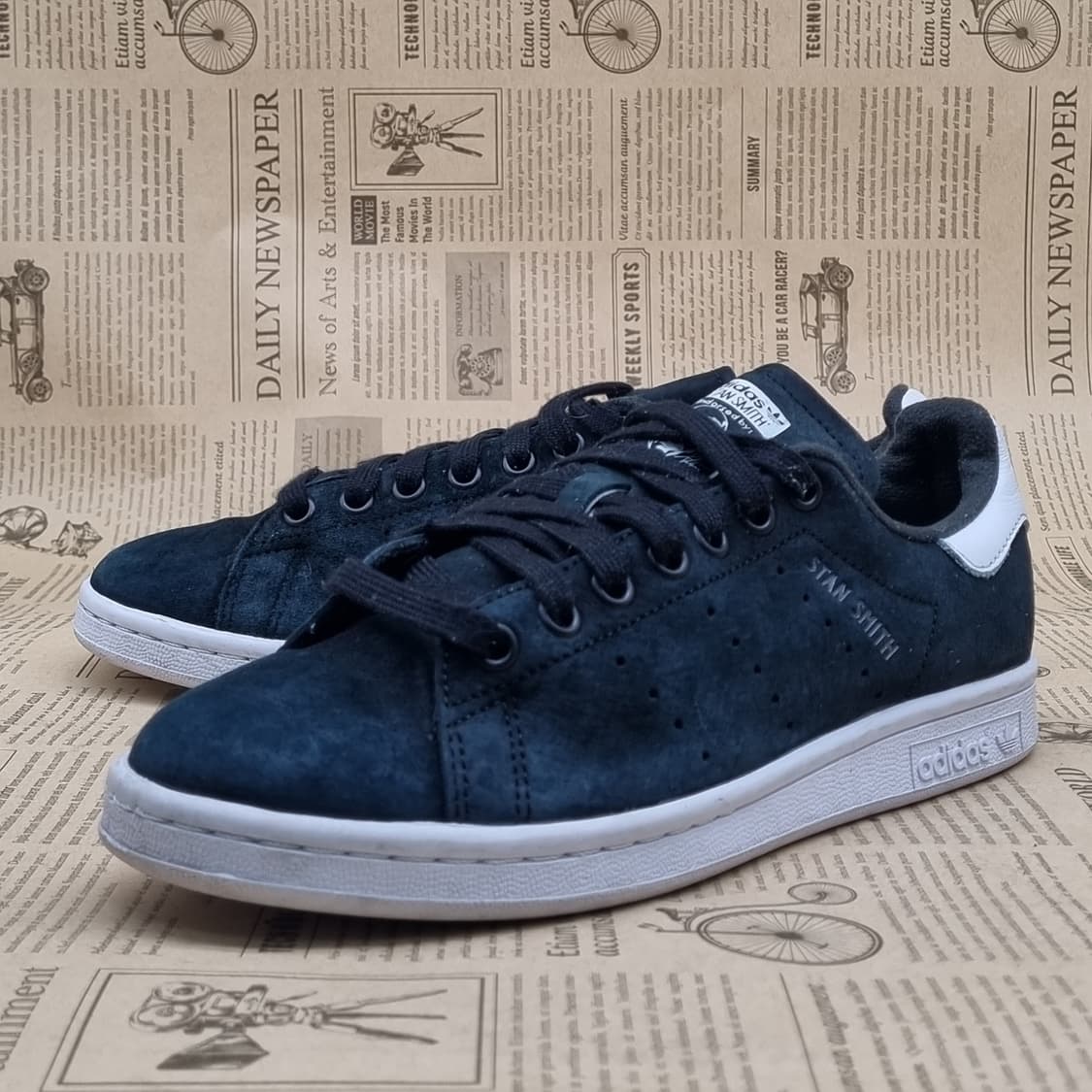 아디다스 스탠스미스 스웨이드 스니커즈245 상품이미지1