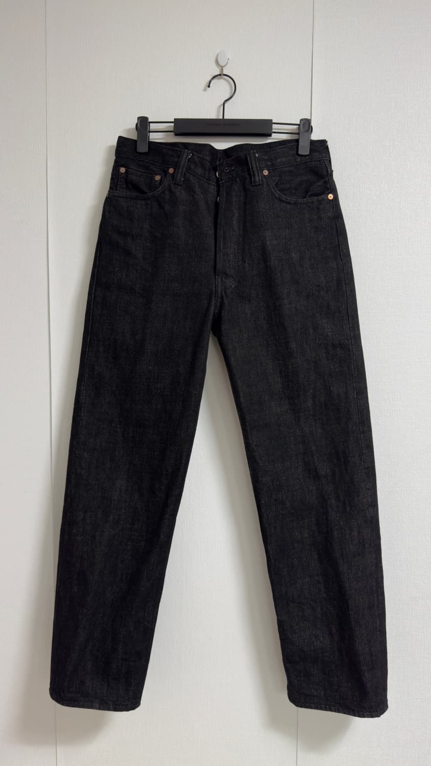 아웃스탠딩 40S SELVEDGE STRAIGHT PANTS 블랙 상품이미지3