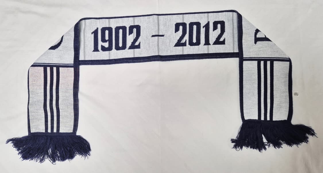 레알 마드리드 머플러 팝니다  상품이미지2