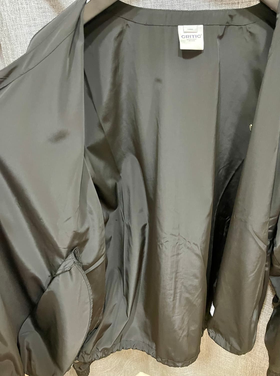 Critic 크리틱 셔링 브이넥 나일론 자켓 블랙 L/ 미착용 새상품 상품이미지8