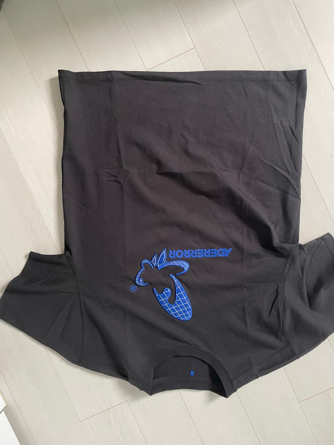 아더에러 버터플라이 티셔츠 상품이미지1