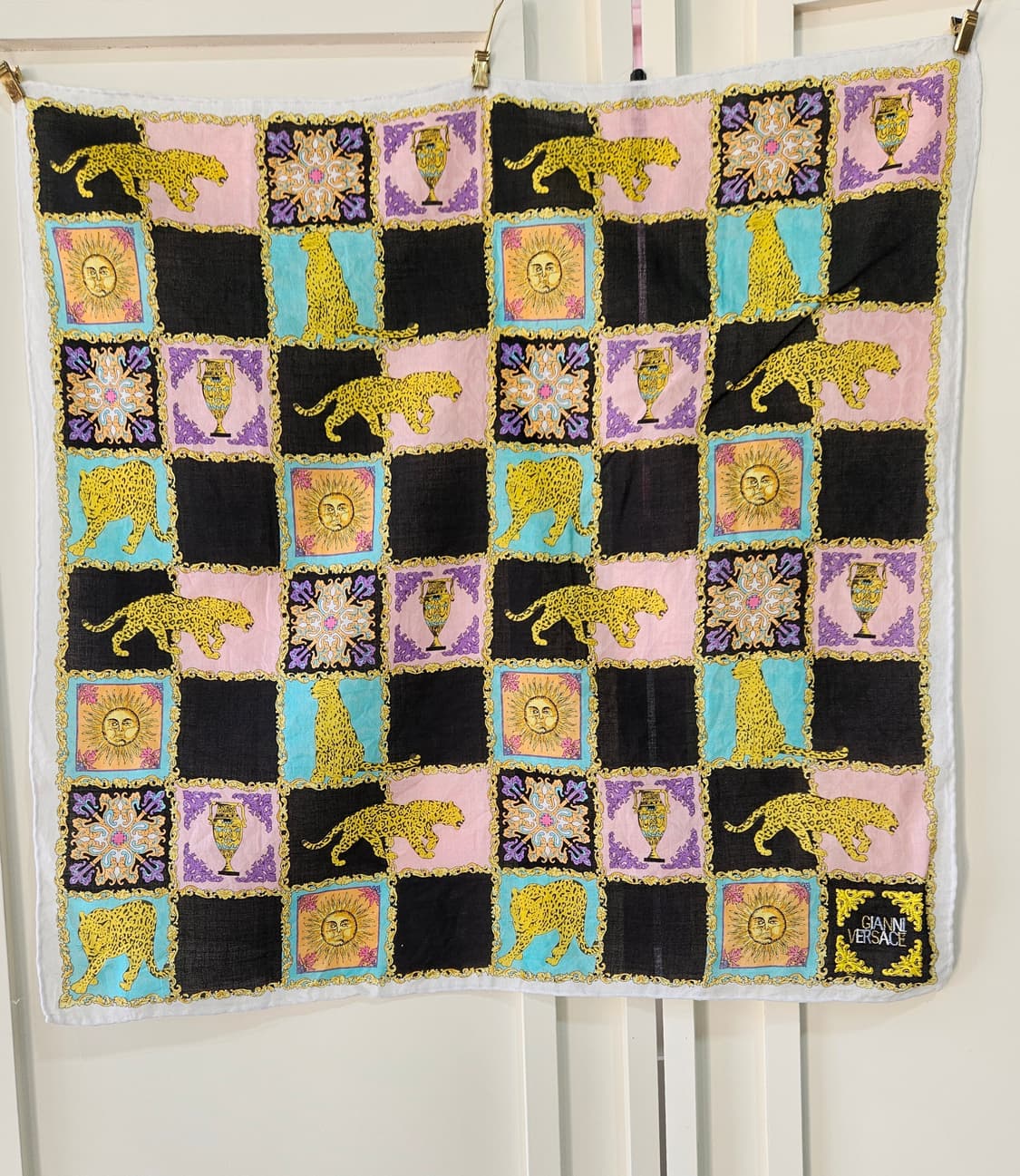 지아니 베르사체(Gianni Versace) 레오파드 아트 손수건 상품이미지1