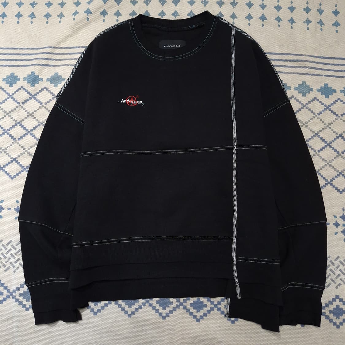 앤더슨벨 블랙 화이트 레이어드 언발란스 스트릿 기모 맨투맨 상품이미지4