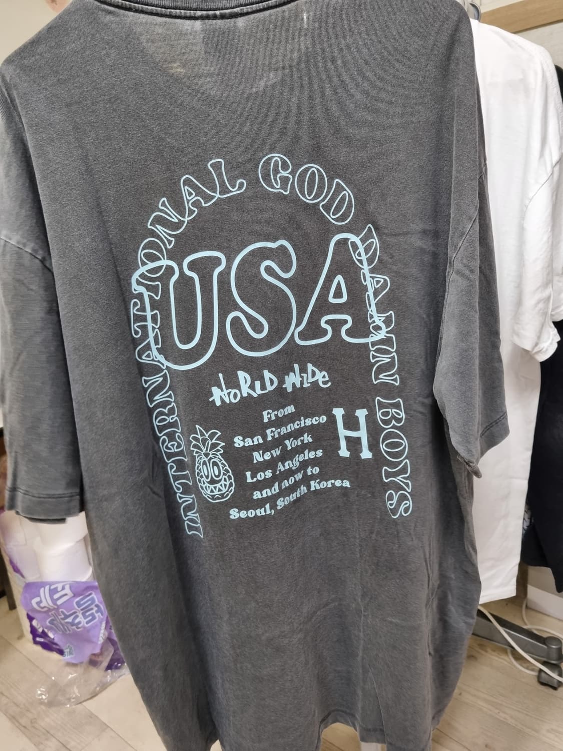 HUF X REDDY PINNACLE TEE 상품이미지2