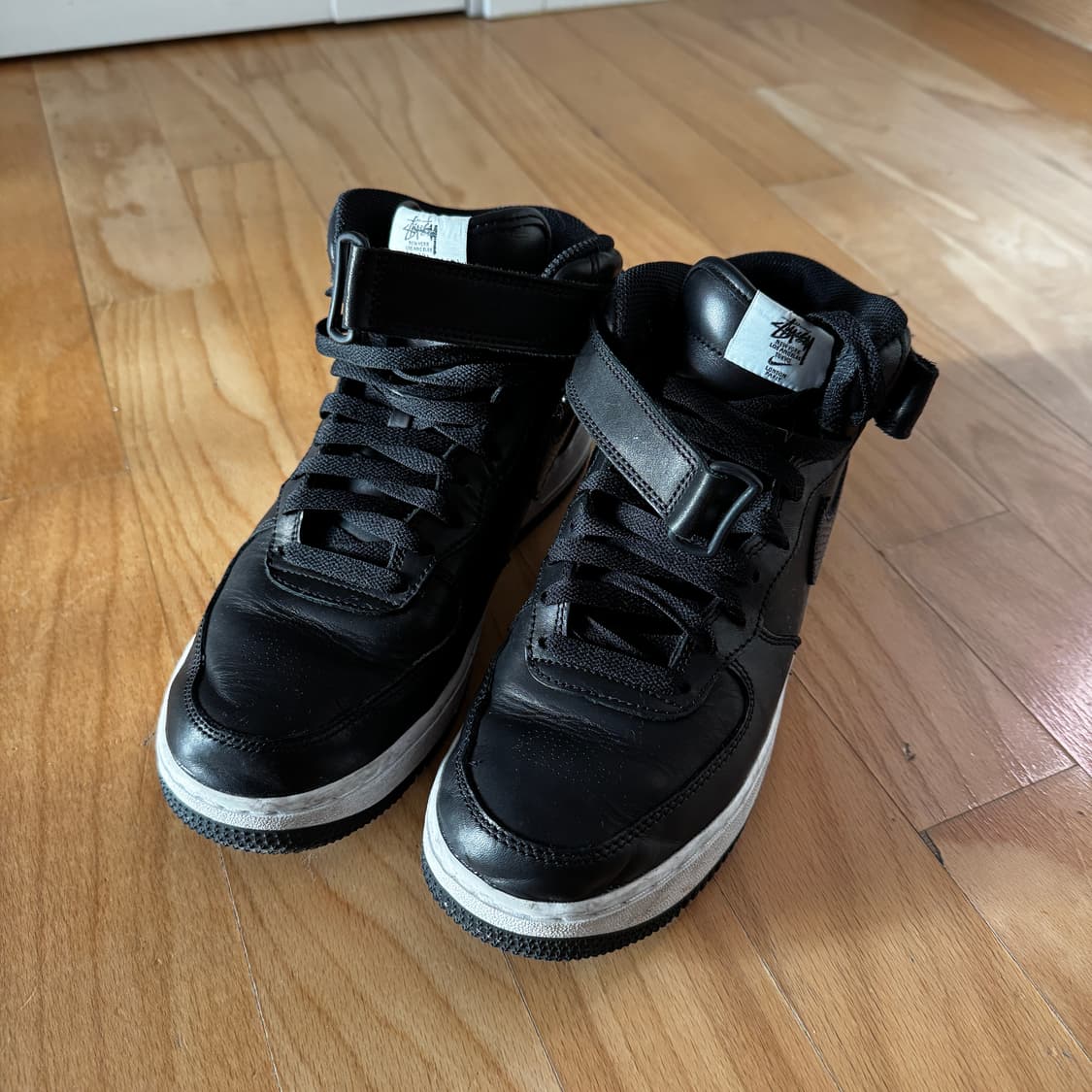 나이키x스투시 에어포스 미드 1 블랙 260 상품이미지1