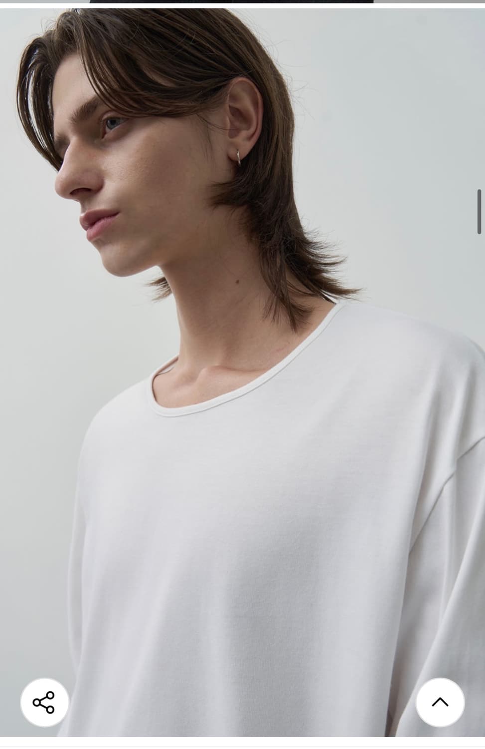 (새상품)(L) 알리스 플루이드 U넥 크롭 롱 슬리브 티셔츠 WHITE 상품이미지6