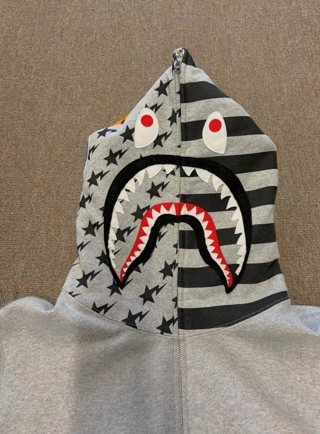 베이프 샤크 풀후드집업 상품이미지2