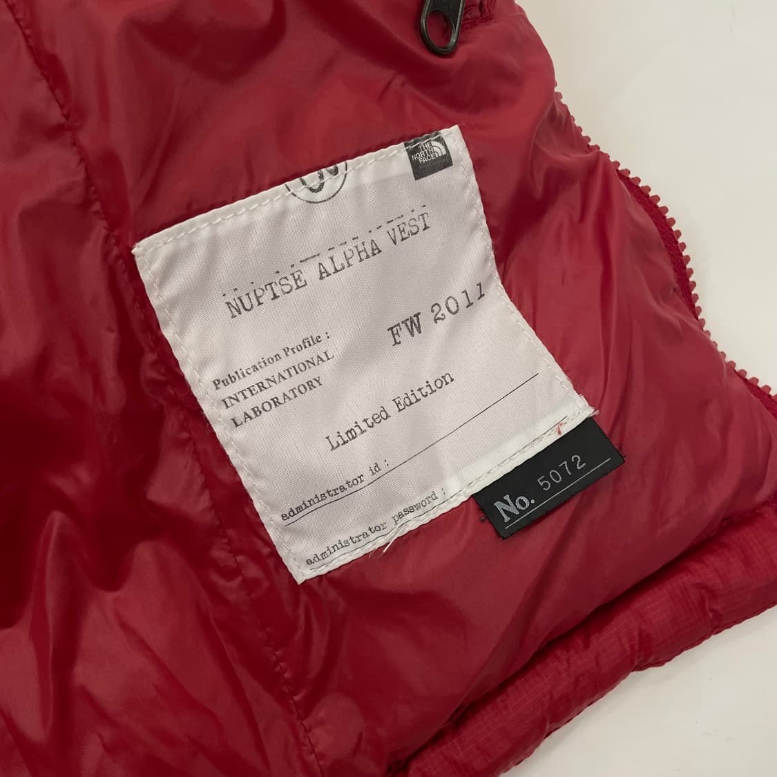 노스페이스 700 LTD 리미티드에디션 패딩베스트 상품이미지6
