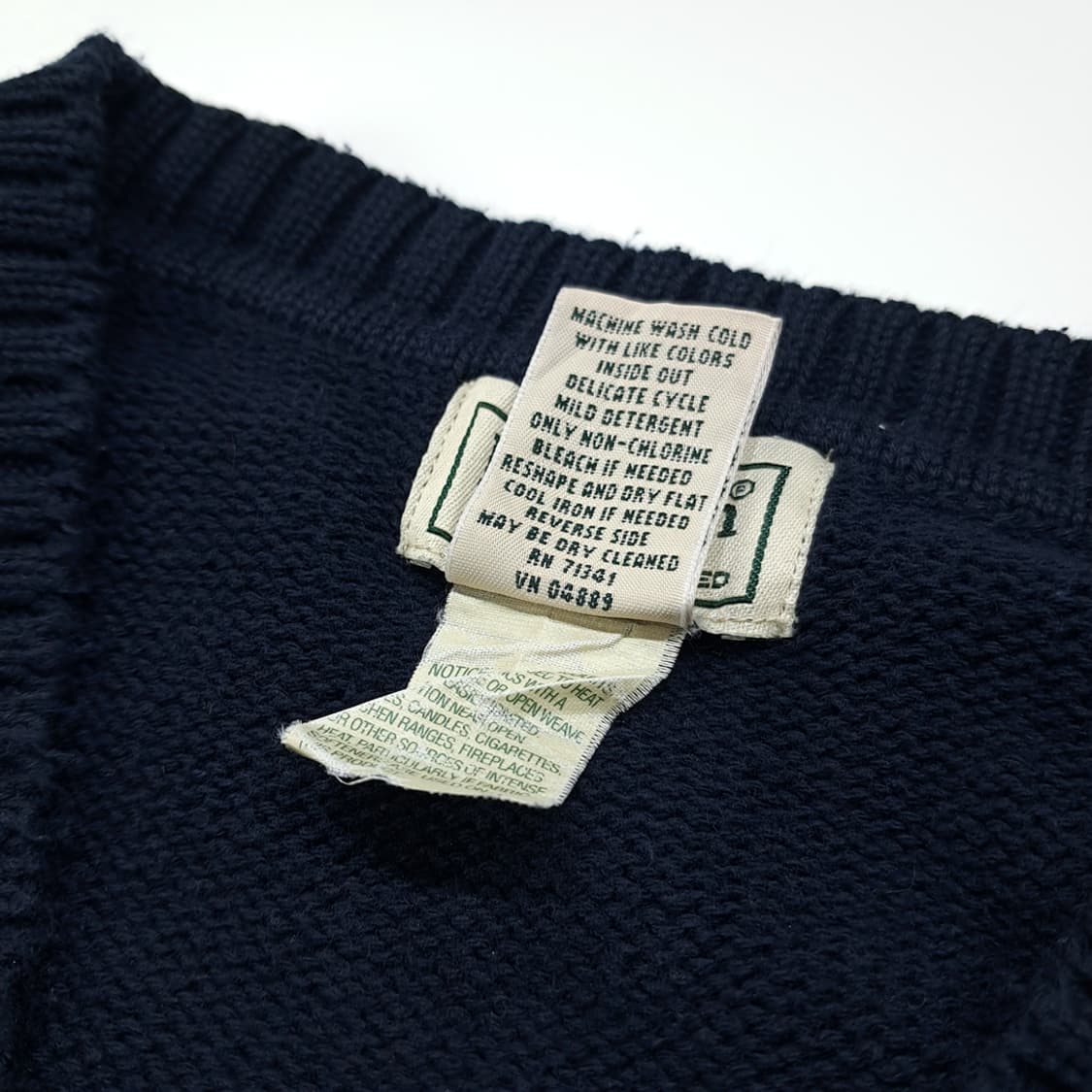 CL201 S 엘엘빈 코튼 그린스크립트라벨 네이비 니트 베스트 상품이미지5