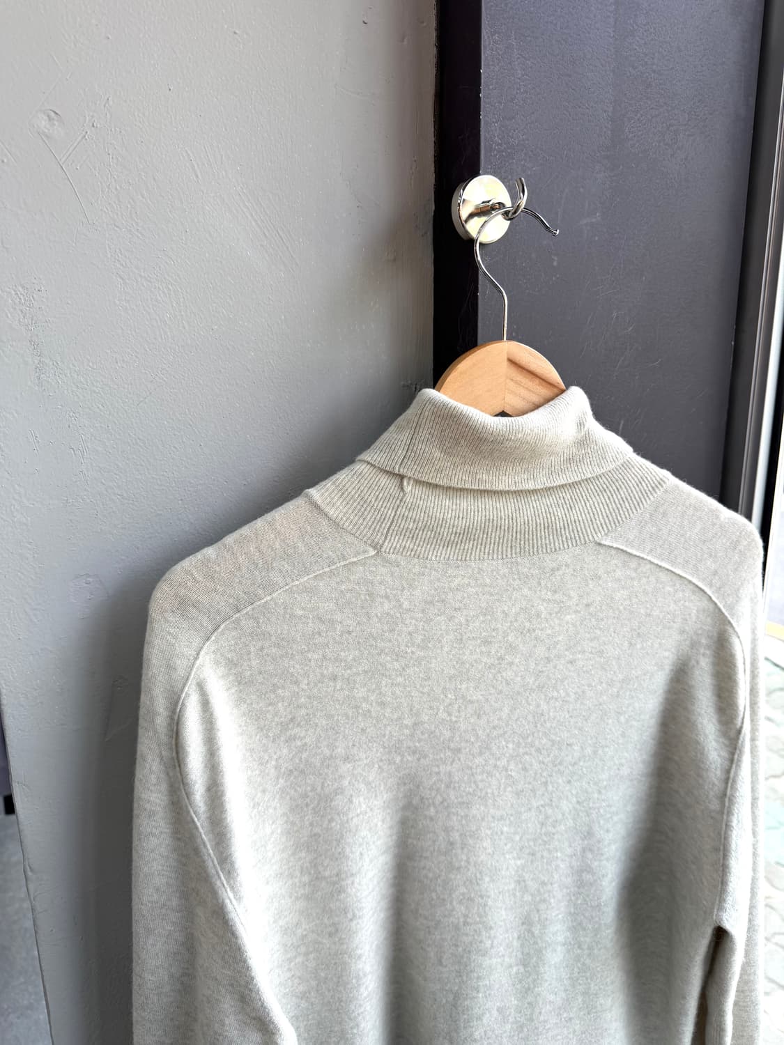 100/ 타임옴므 20FW 알파카 터틀넥 니트 상품이미지6