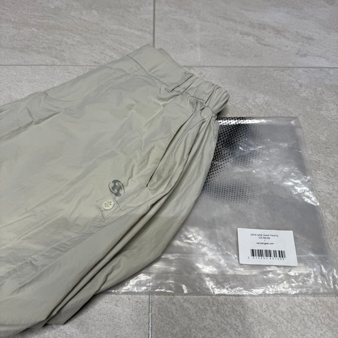 [1] 산산기어 사이드 스냅 팬츠 아이스 베이지 - 22FW 판매 상품이미지3