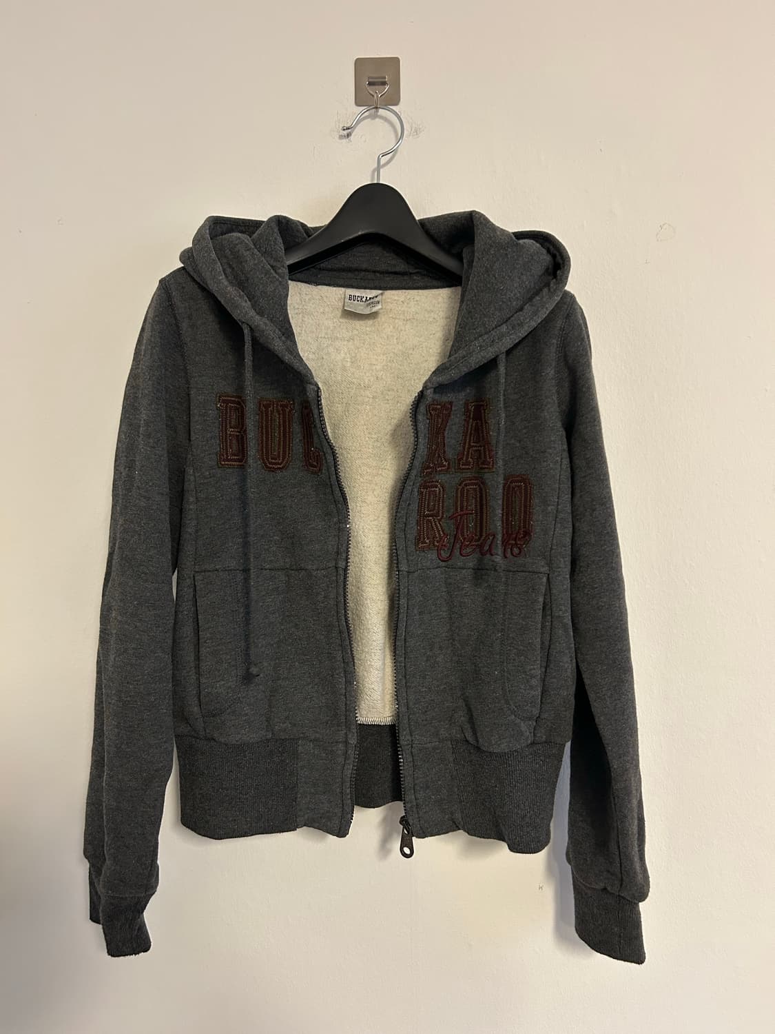 버커루 레터링 후드집업 상품이미지3