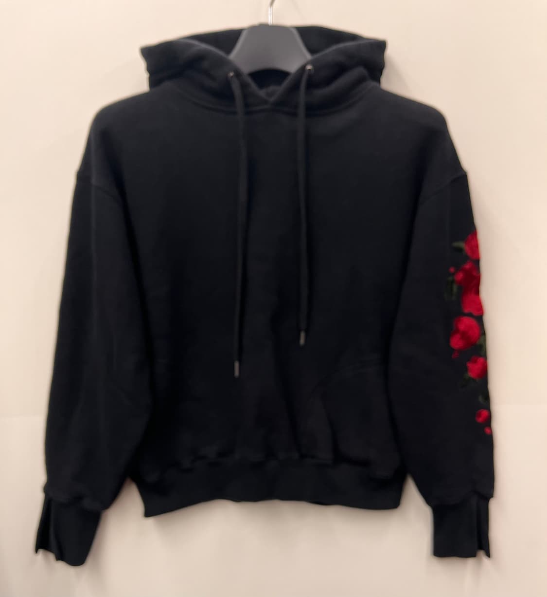 다이애그널 DIAGONAL 장미 자수 후드티 상품이미지1