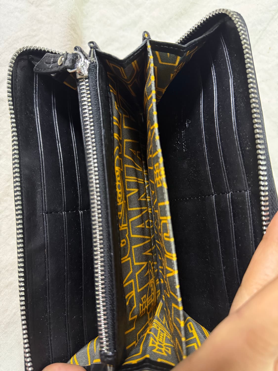 비비안웨스트우드 장지갑 상품이미지3