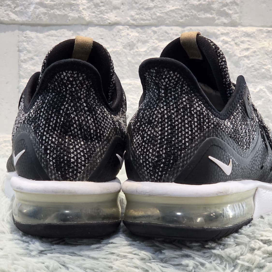 2q-4:나이키 에어맥스 시퀀트 3 블랙 니트 (250mm) 상품이미지5