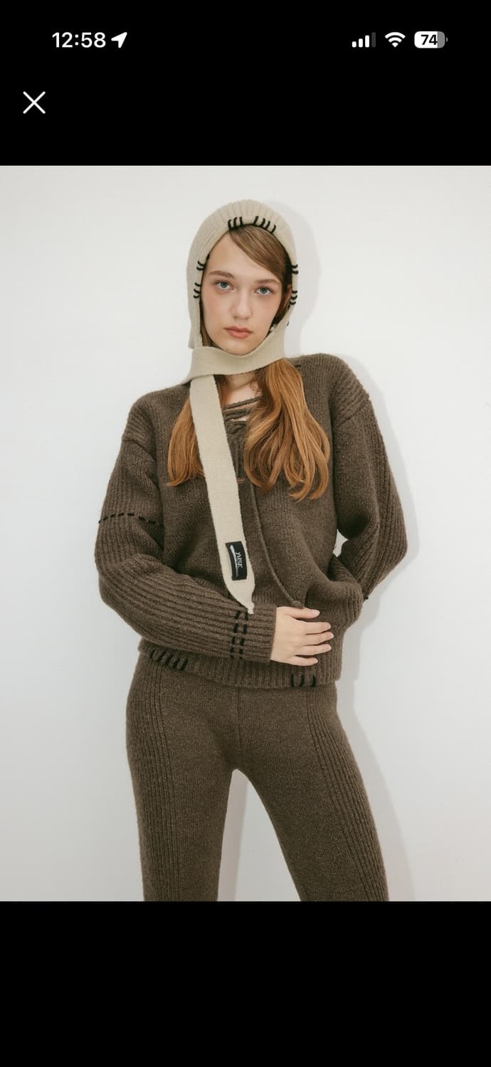 유즈 스티치 브이넥 니트 상품이미지1