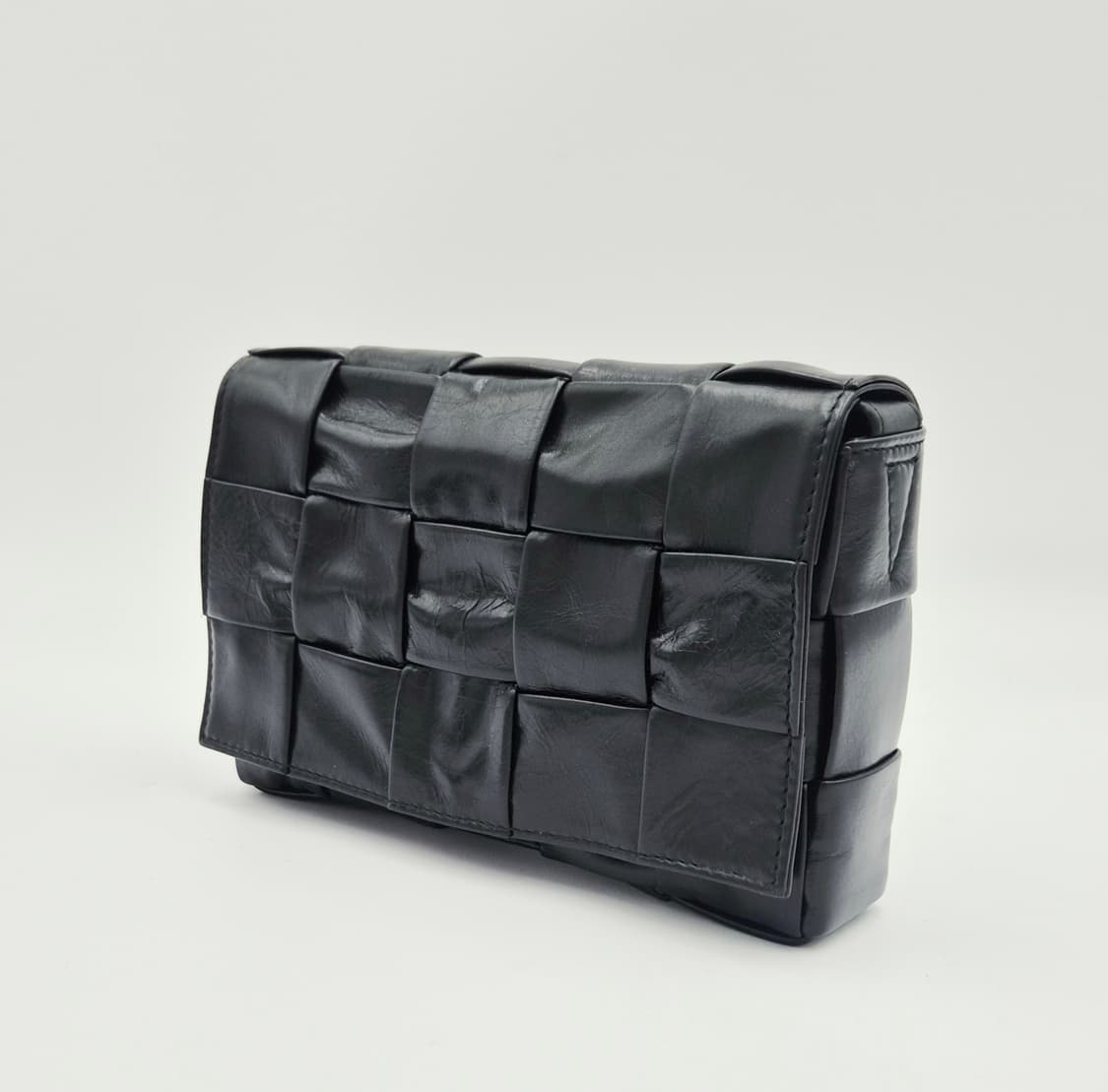 [중고명품셀렉트]보테가 베네타 인트레치아토 스몰 카세트백 717587 상품이미지2