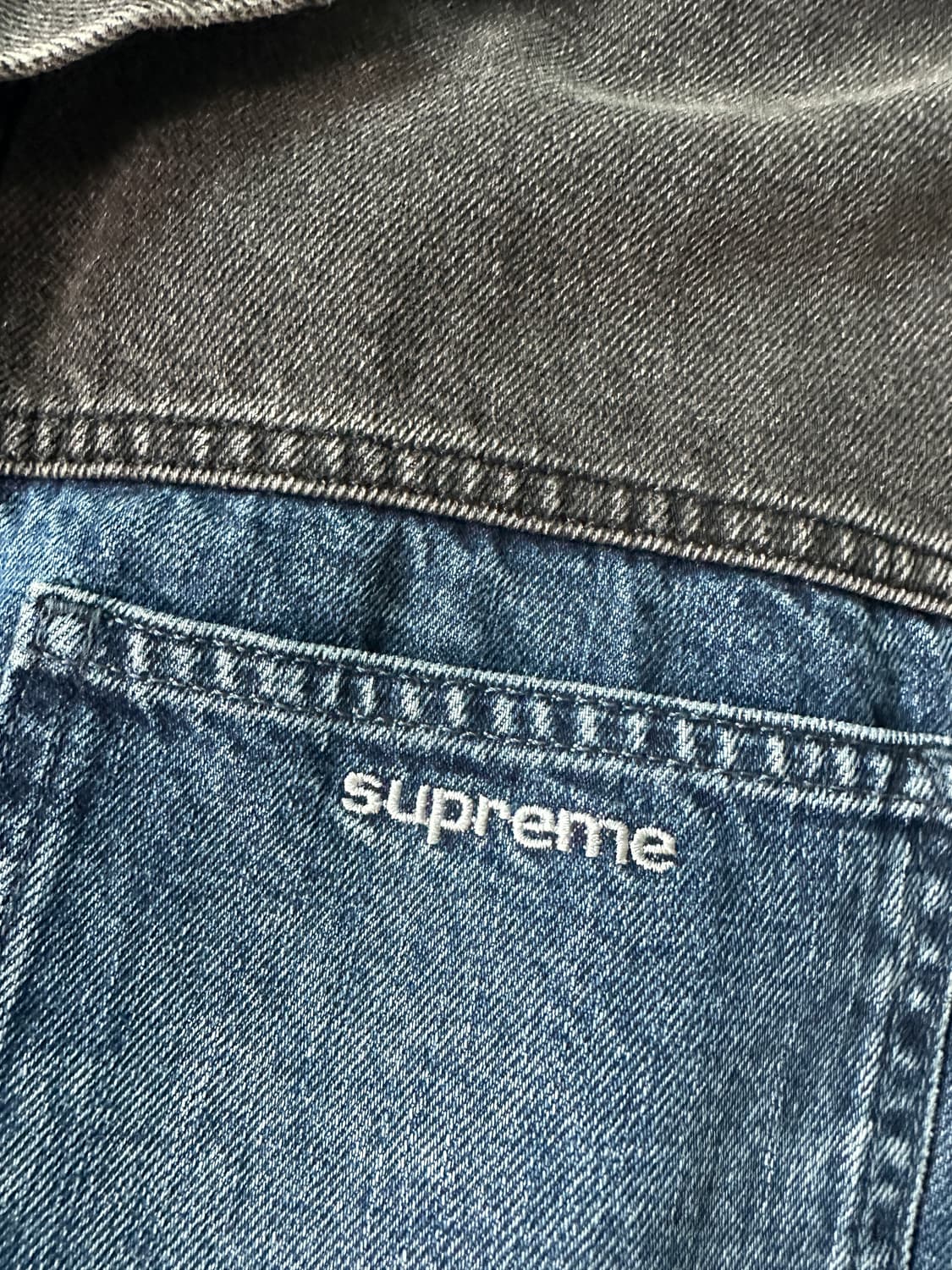 슈프림 투톤 패널드 데님 자켓 상품이미지3