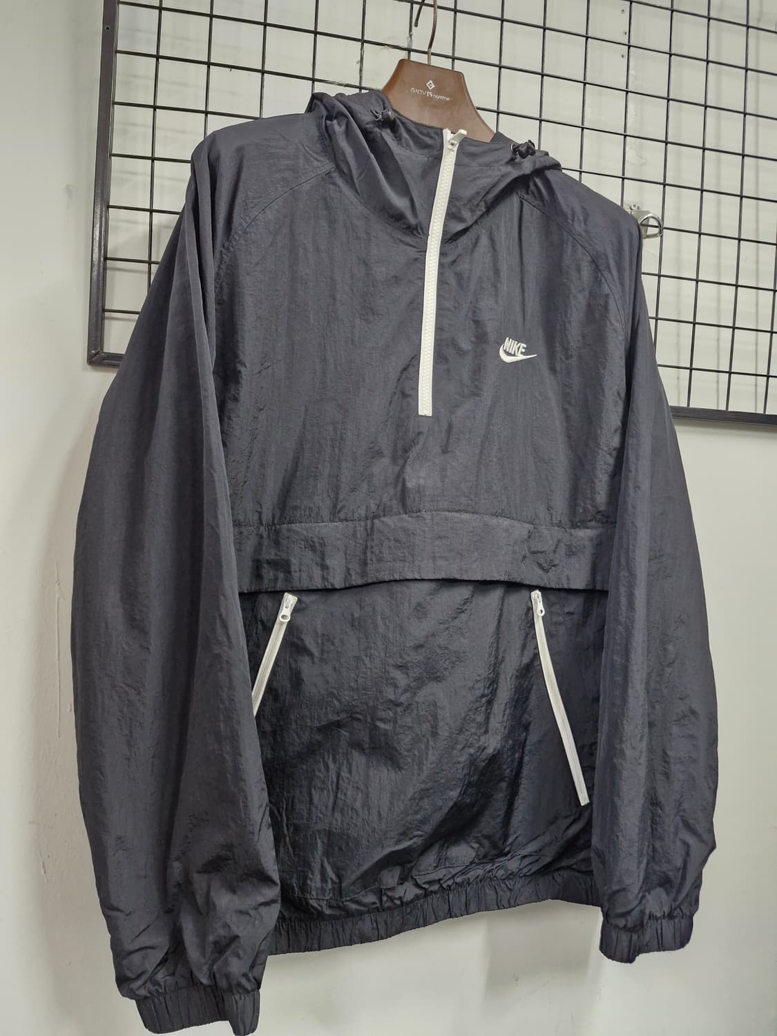 105XL 나이키 우븐 아노락 자켓. 상품이미지2