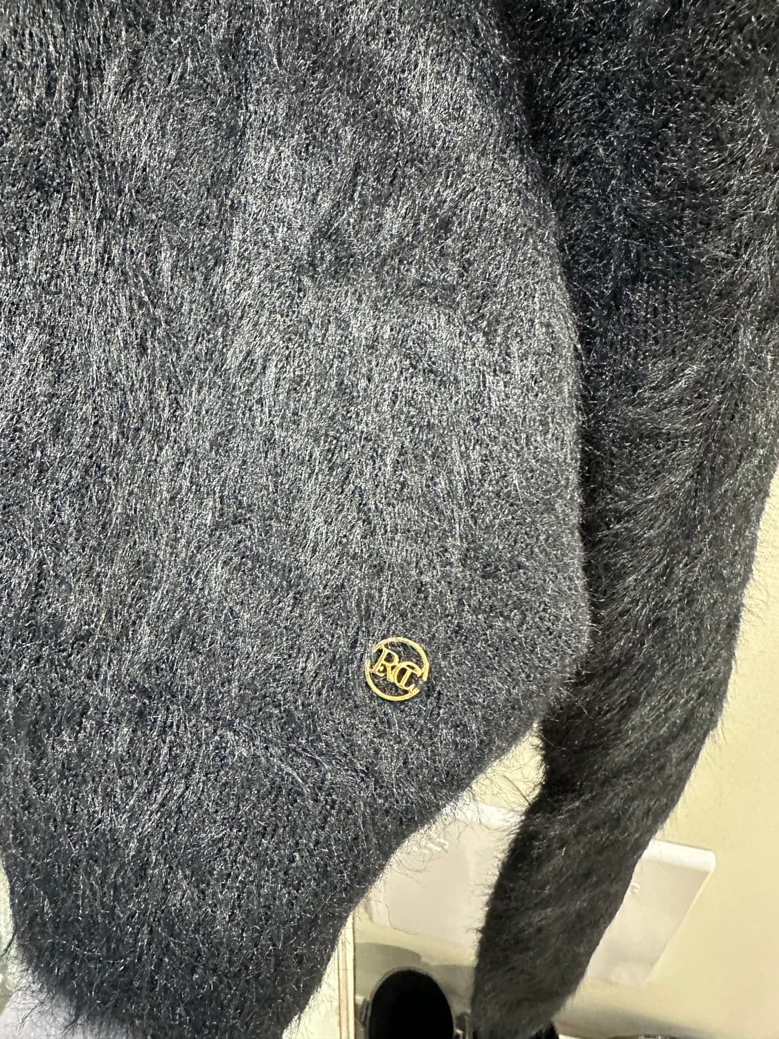 렉토 여성 블랙 크롭 니트 상품이미지4