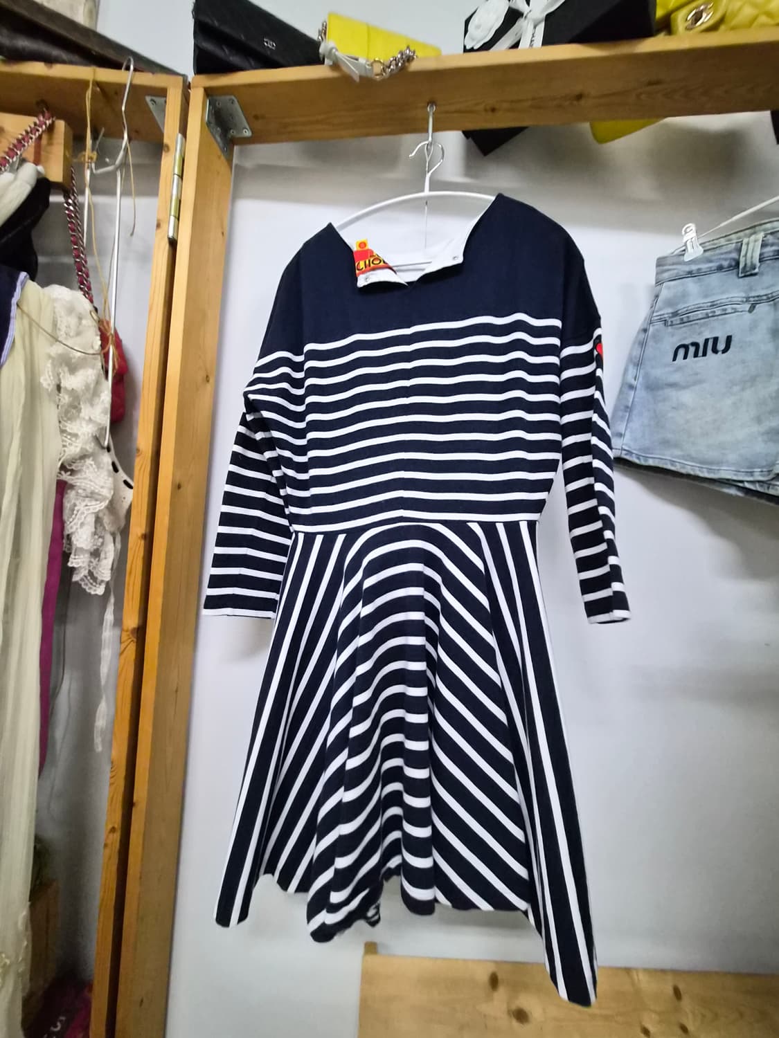 럭키슈에뜨 스트라이프 플레어 원피스 상품이미지6