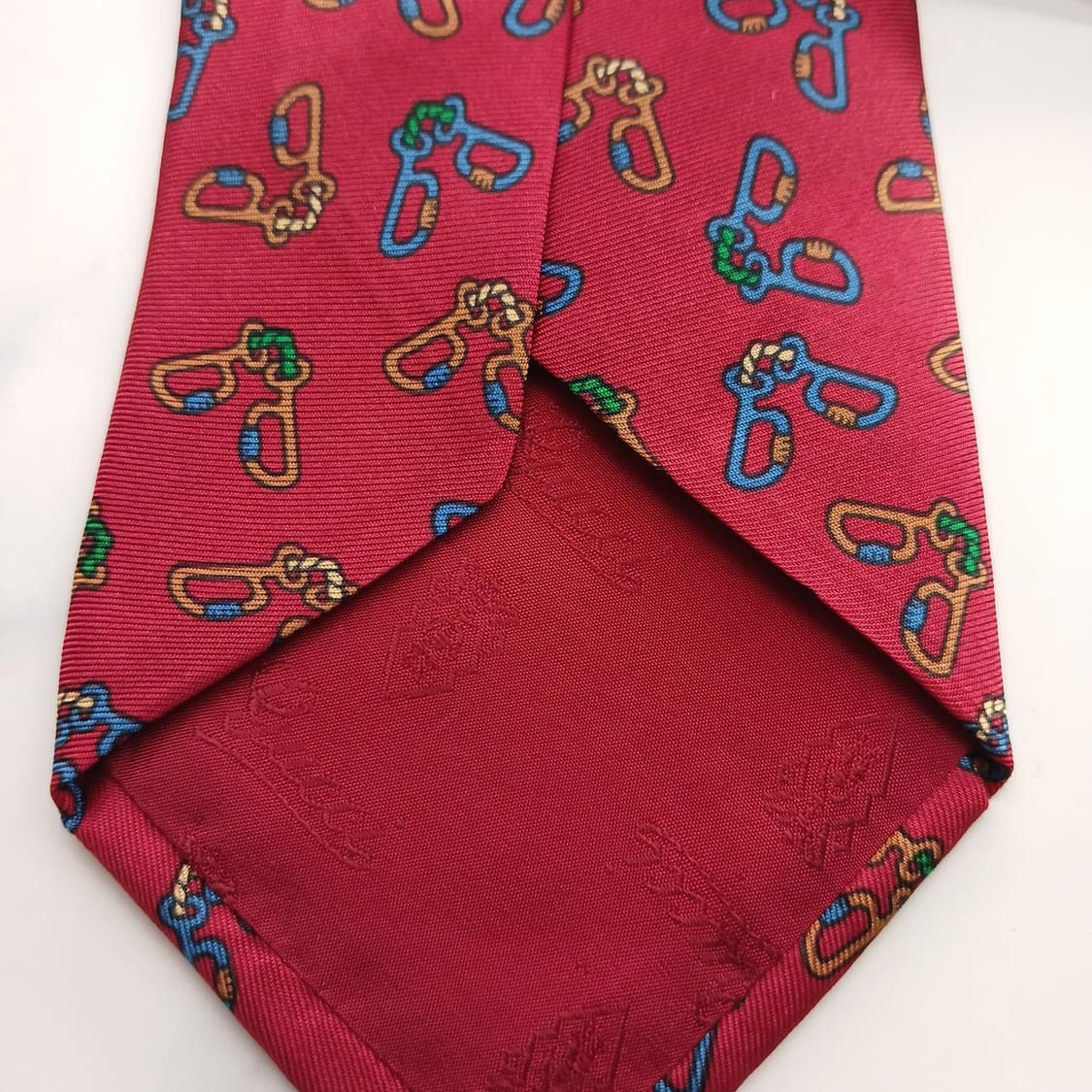 구찌 실크 레드 참 패턴 넥타이 9cm A등급 A18339
 상품이미지7