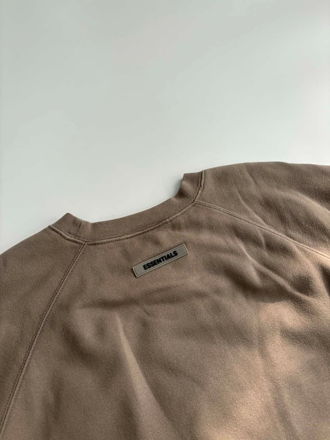 [M] 에센셜 피어오브갓 카키 스웨트셔츠 상품이미지6