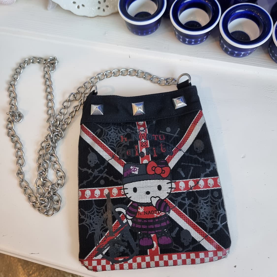 헬로키티 콜라보 빈티지 락 체인 미니백 상품이미지4