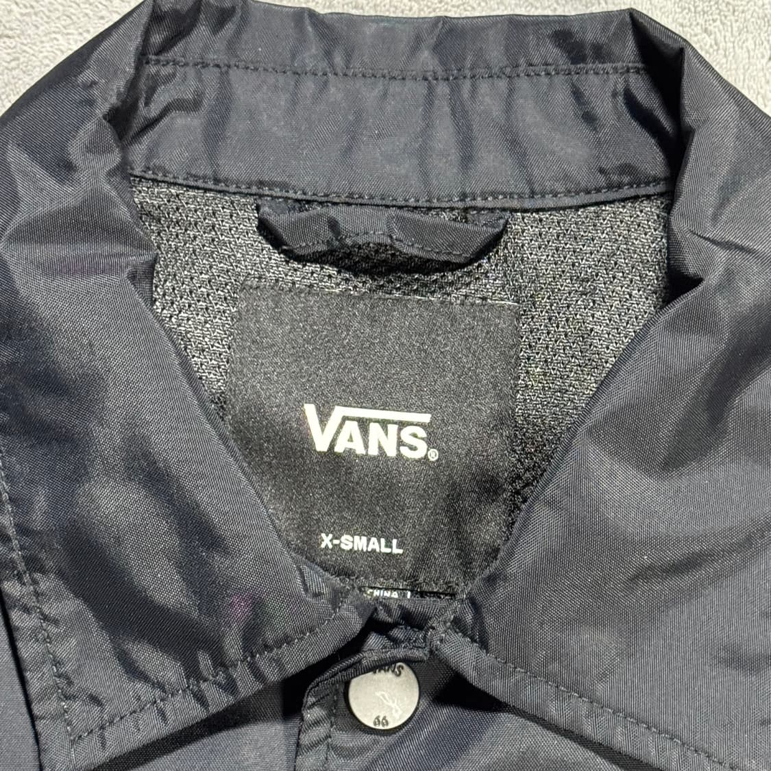 반스 백프린팅 블랙 코치자켓 상품이미지4