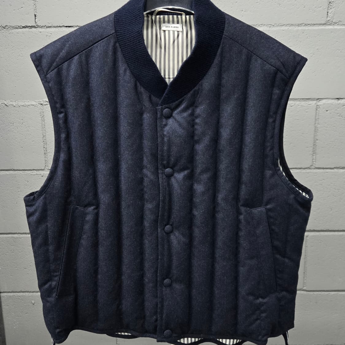 톰브라운 RWB 조끼 패딩 4사이즈 상품이미지2