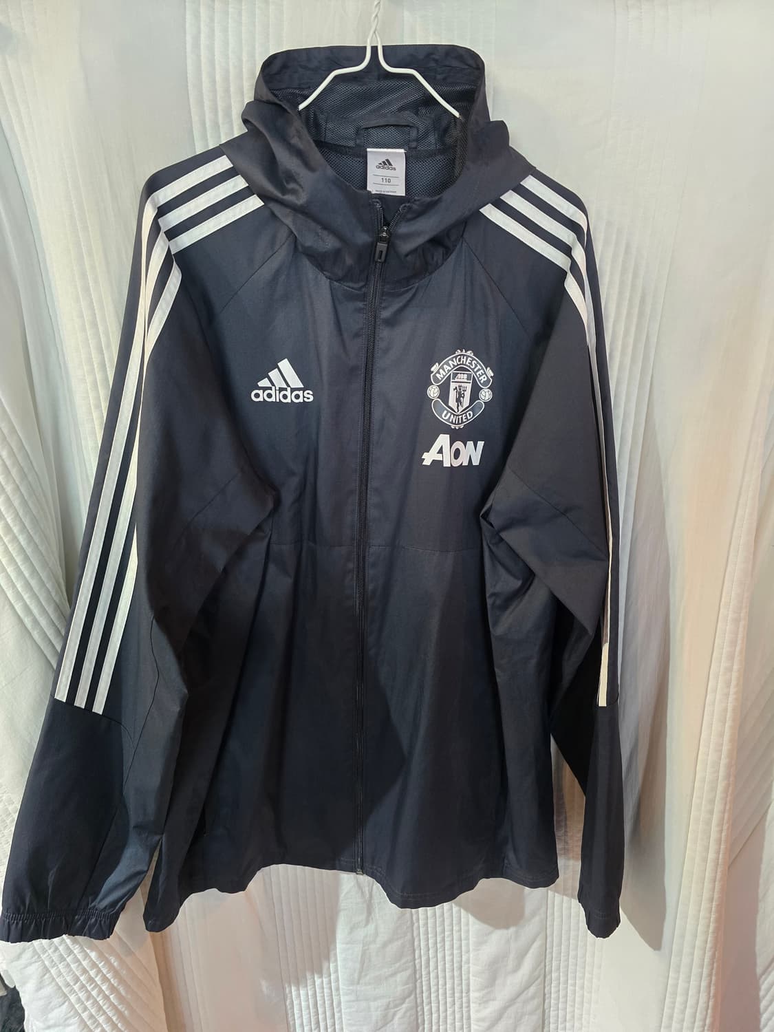 아디다스 맨체스터유나이티드 오버핏 바람막이  상품이미지2