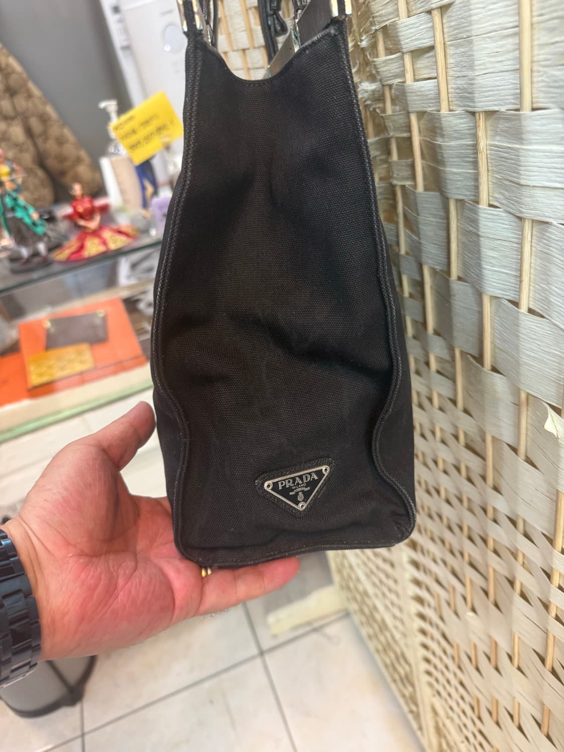 정품 프라다 캔버스 숄더백 팝니다 상품이미지2