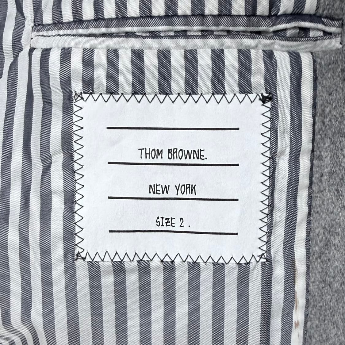 [S+급/2] 톰브라운 클래식 체스터필드 코트 그레이 상품이미지6