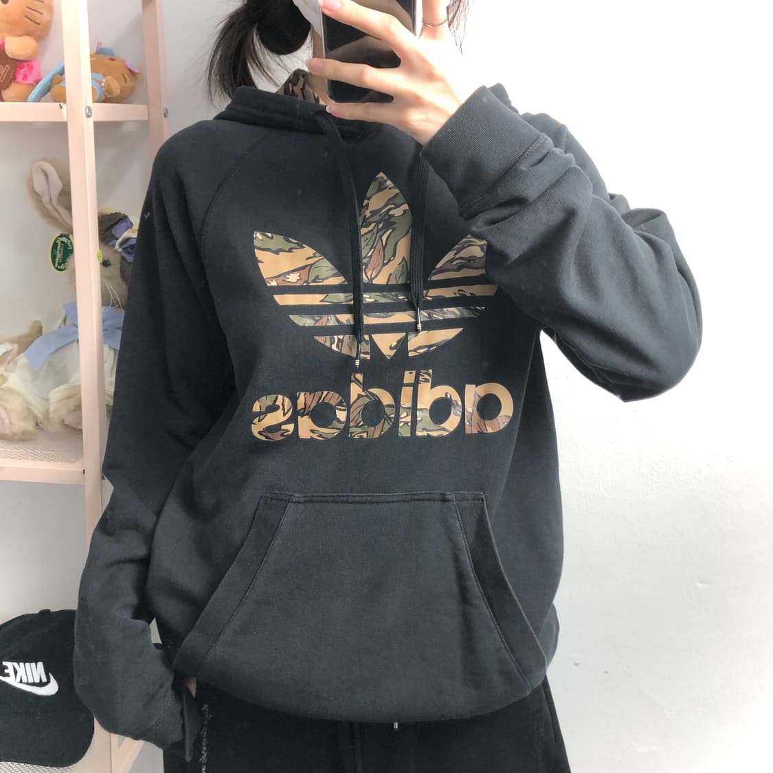 아디다스 블랙 + 카모플라쥬 후디 상품이미지3