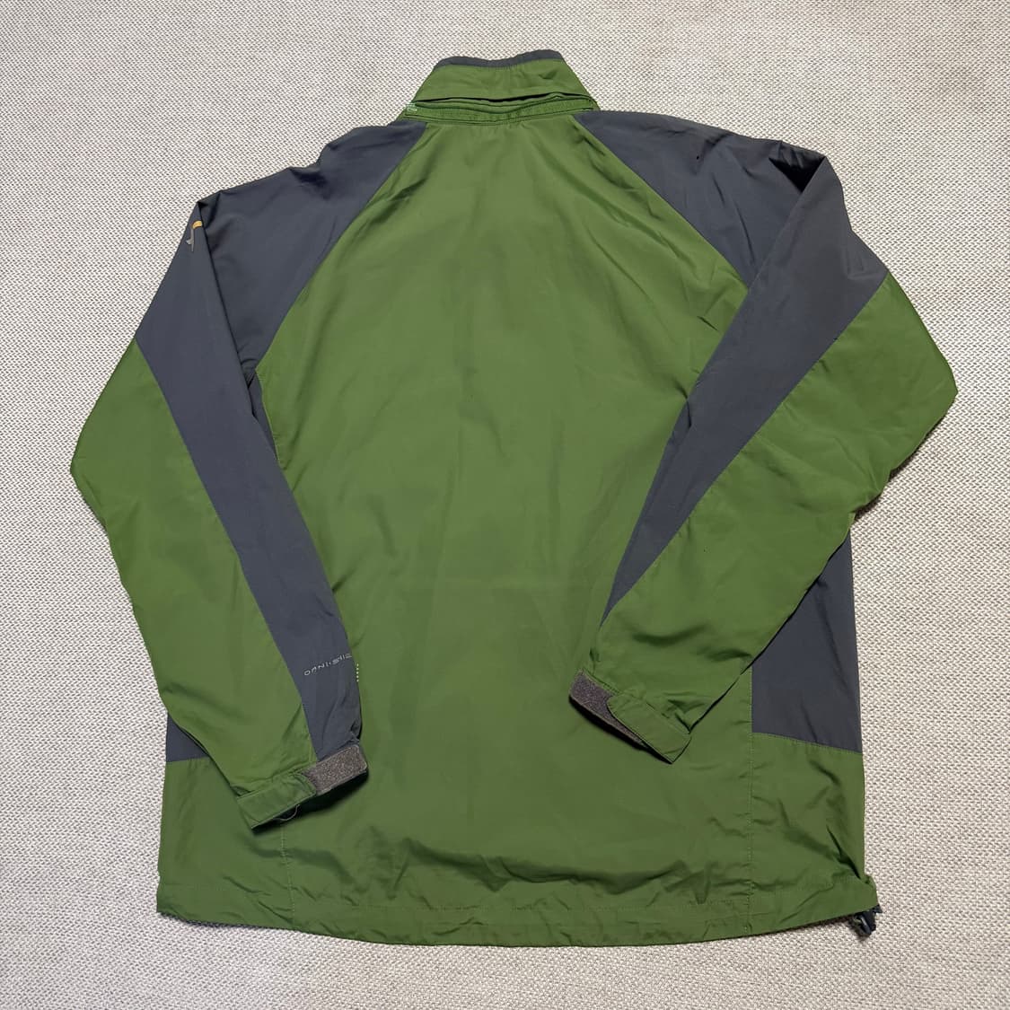 컬럼비아 티타늄 옴니 쉴드 경량 바람막이 상품이미지4