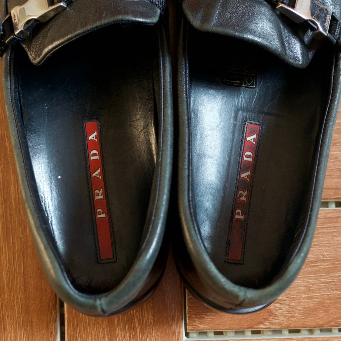 Prada sports buckle strap loafers 상품이미지5