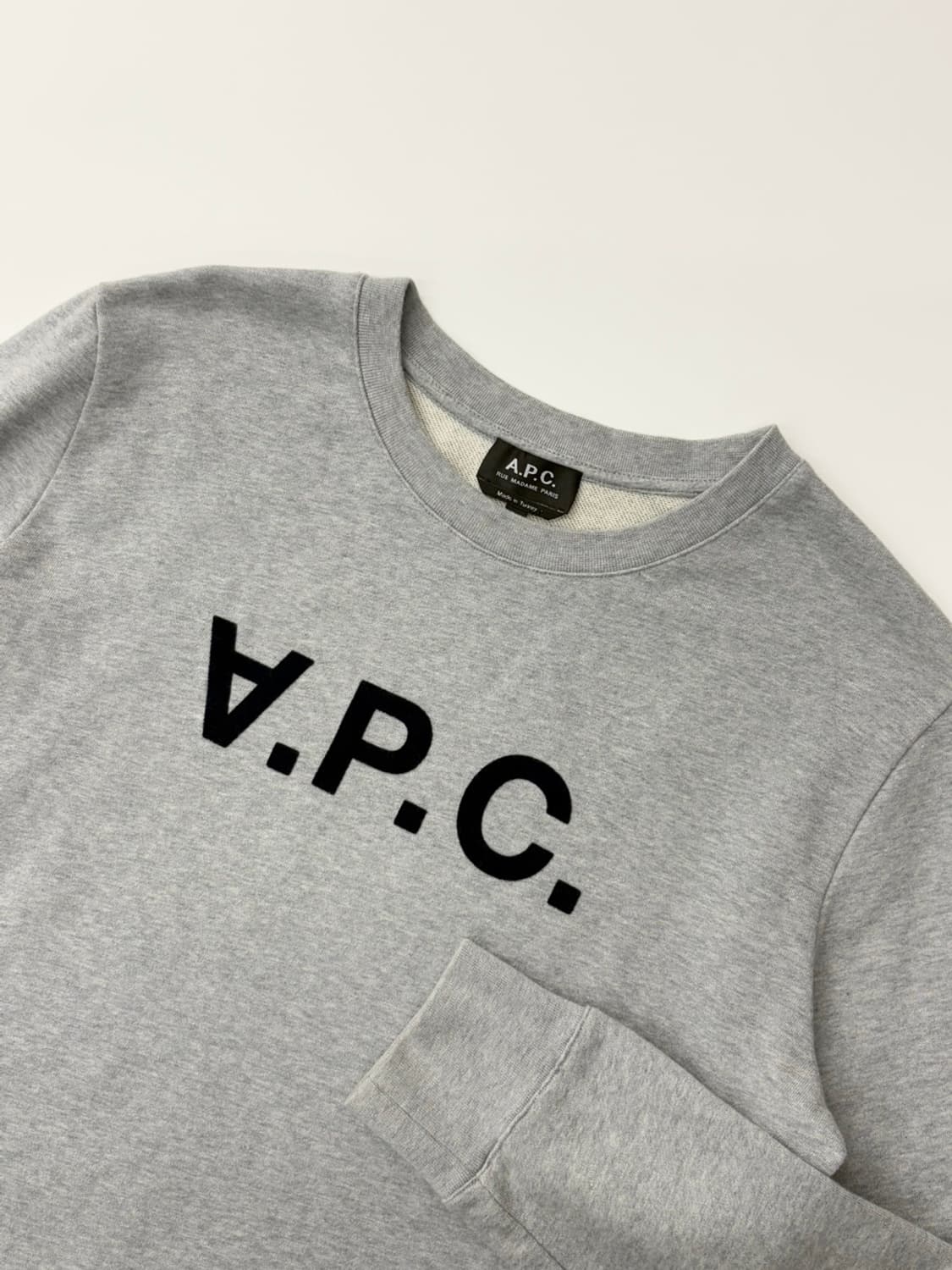 APC 아페쎄 그레이컬러 스웻셔츠 맨투맨 상품이미지2