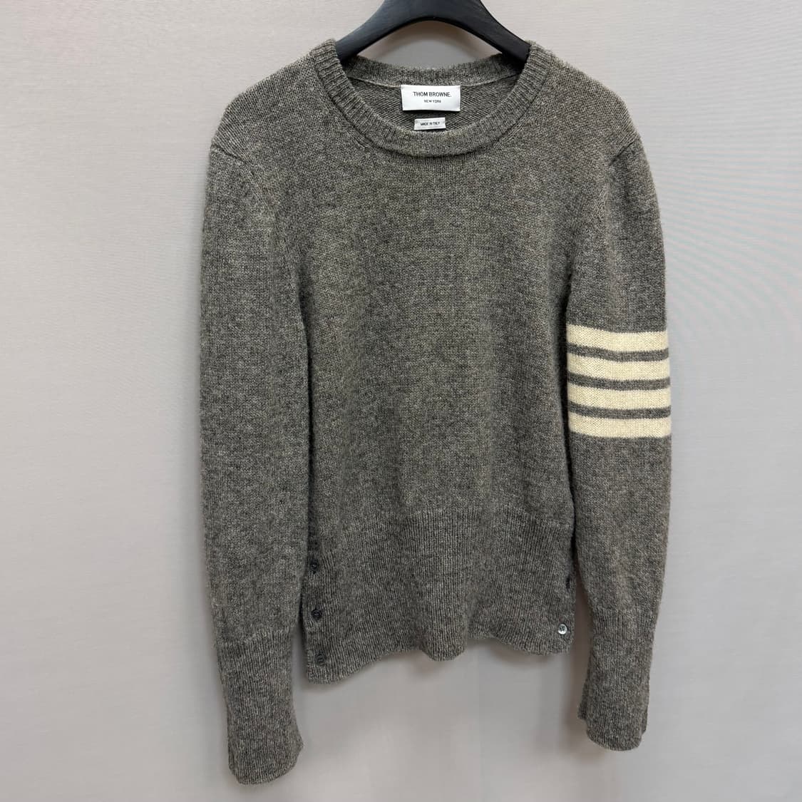 톰브라운 셰틀랜드 사선완장 풀오버 니트 ( 3 ) 상품이미지2