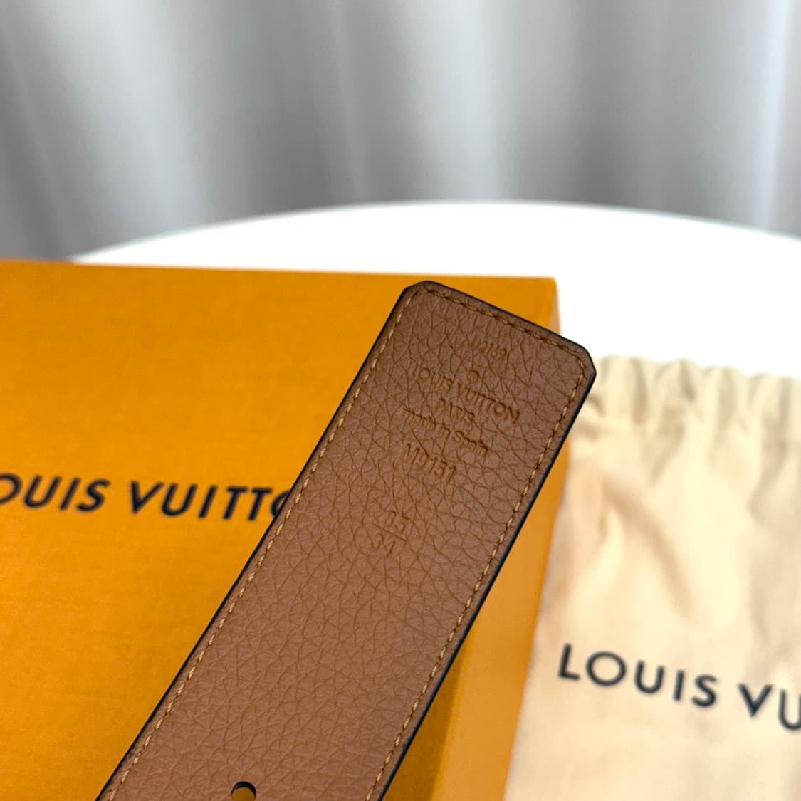 [85] 루이비통 LV 이니셜 리버시블 벨트 40mm 상품이미지9