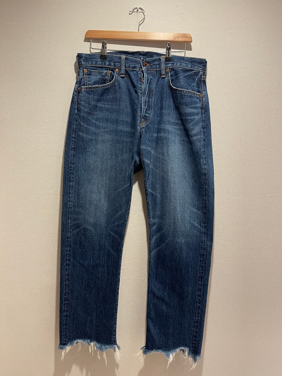 브라나보인(Bru na boinne) 셀비지 데미지 컷팅진 L 상품이미지1