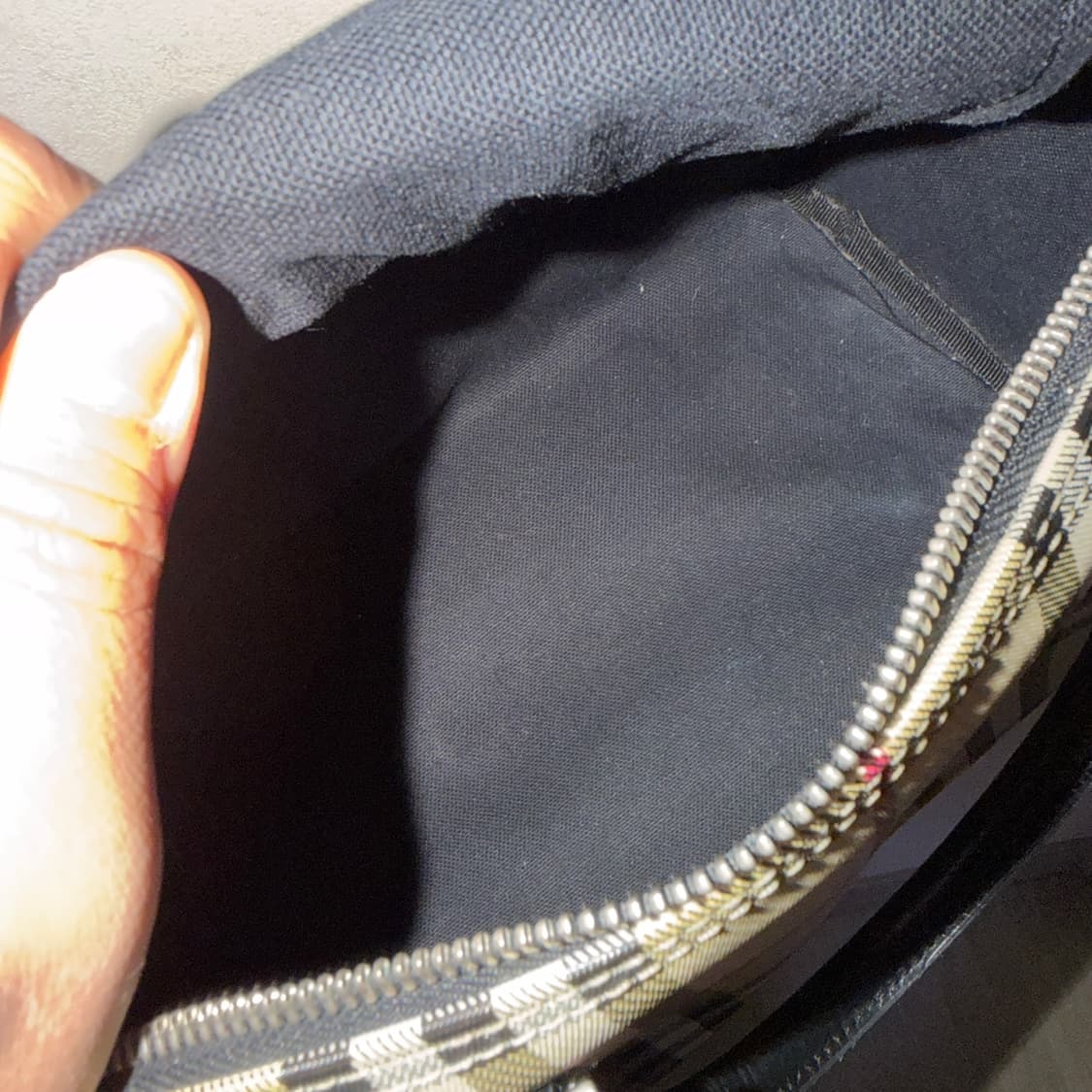 버버리 노바체크 패턴 미니 토트백 상품이미지10