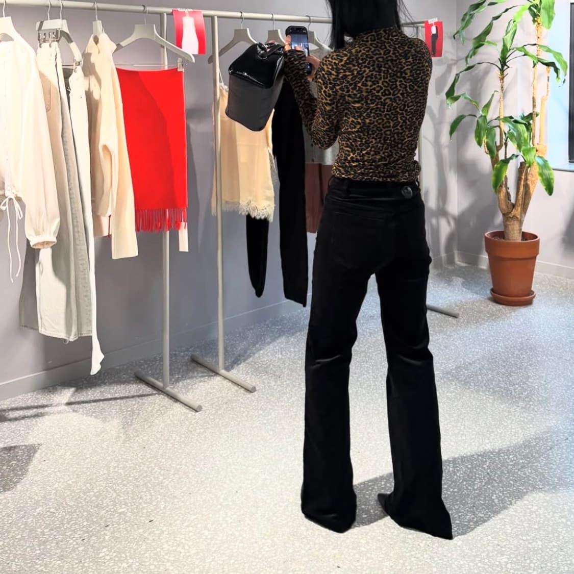 Arket 아르켓 lupine 코듀로이 플레어 팬츠 상품이미지4