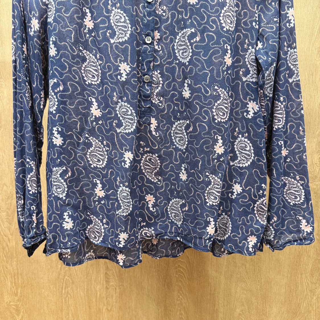 이자벨마랑 에뚜왈 블라우스 페이즐리 패턴 버튼 디테일 네이비 상품이미지5