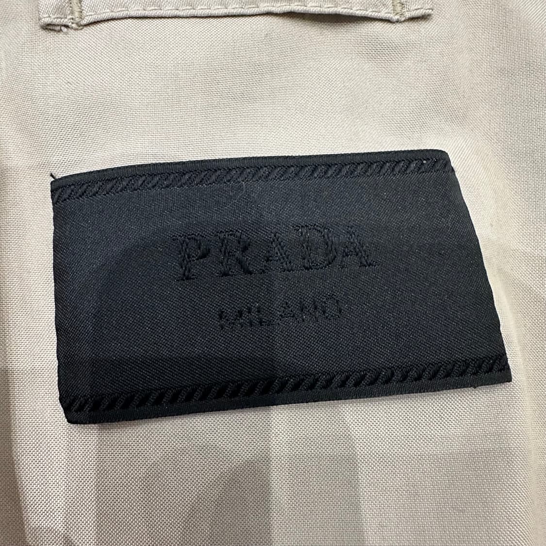 프라다 라프시몬스 23ss g9 바라쿠타 자켓 상품이미지6