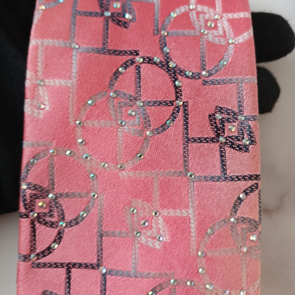 루이까또즈 실크 살구핑크 모노그램 넥타이 8.2cm 새상품 A18946
 상품이미지6